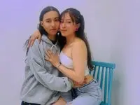 SaraAndTifany's Sex ChatRoom